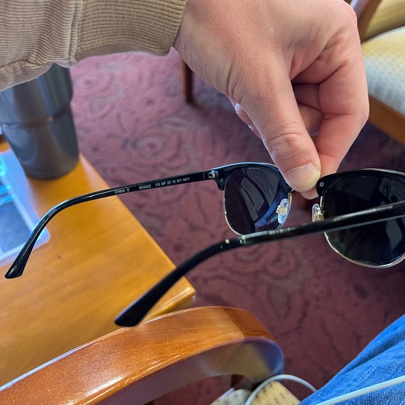 Foster Grant Sunglasses - Picture 4 of 6